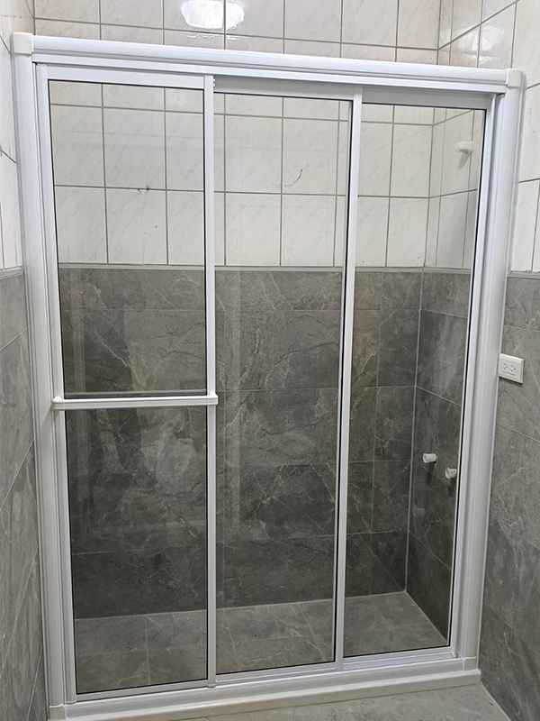 一字三拉 純白框5mm玻璃